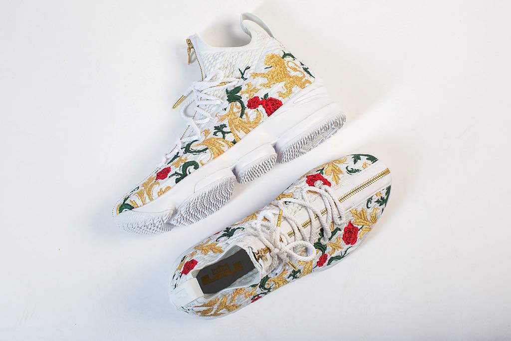 Nike LeBron 15 Zip “Floral” - närbilder visas upp - Dopest