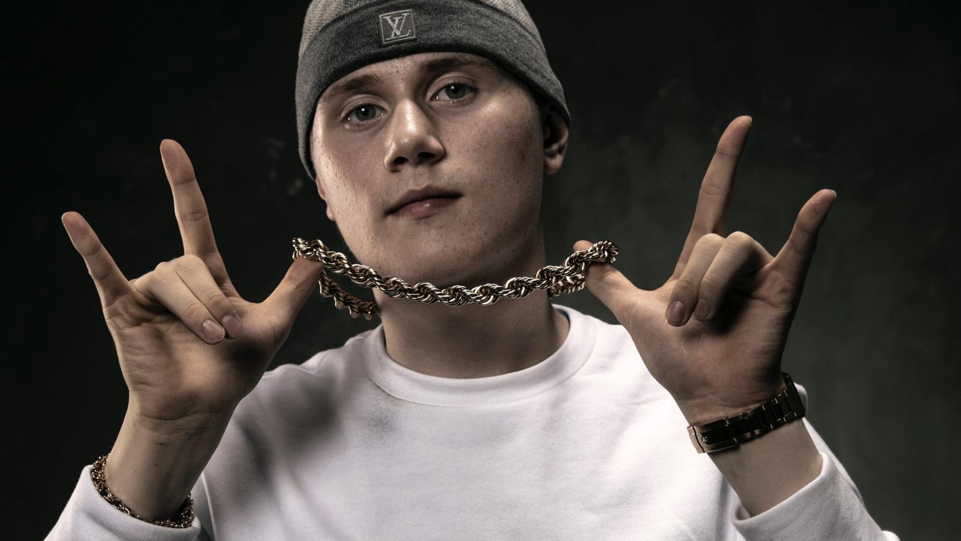 Einár avslöjar när andra albumet 'NR 1' släpps - Dopest