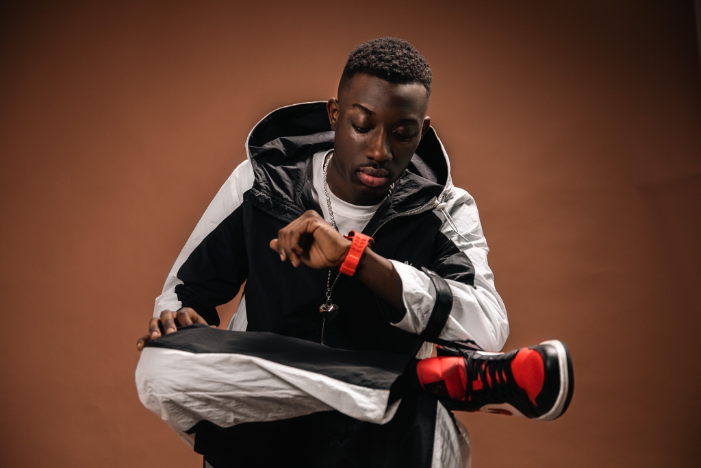 Lkay Rapper Vårbergsrapparen LKay debuterar med