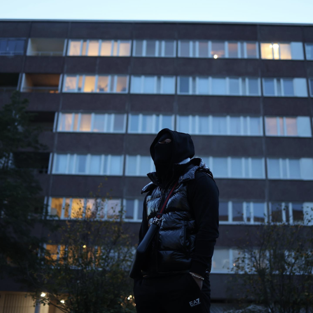 Razzta Rappare 2M släpper singel #4 för året - Dopest