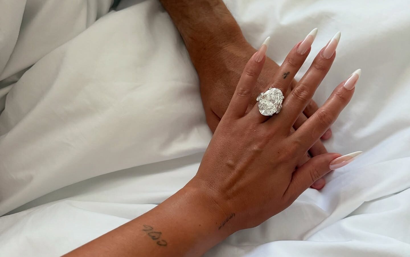 クリスティアーノ・ロナウドのジョージナへの婚約指輪は多いです